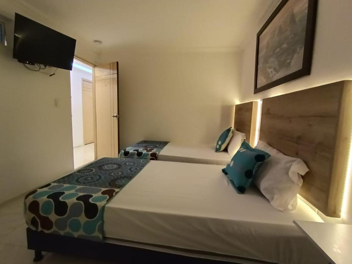 Hotel Eterna Primavera 메딜린 외부 사진